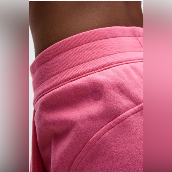 Lululemon Scuba HR Short 5” -Sz14 Sukara Pink - Picture 2 of 6
